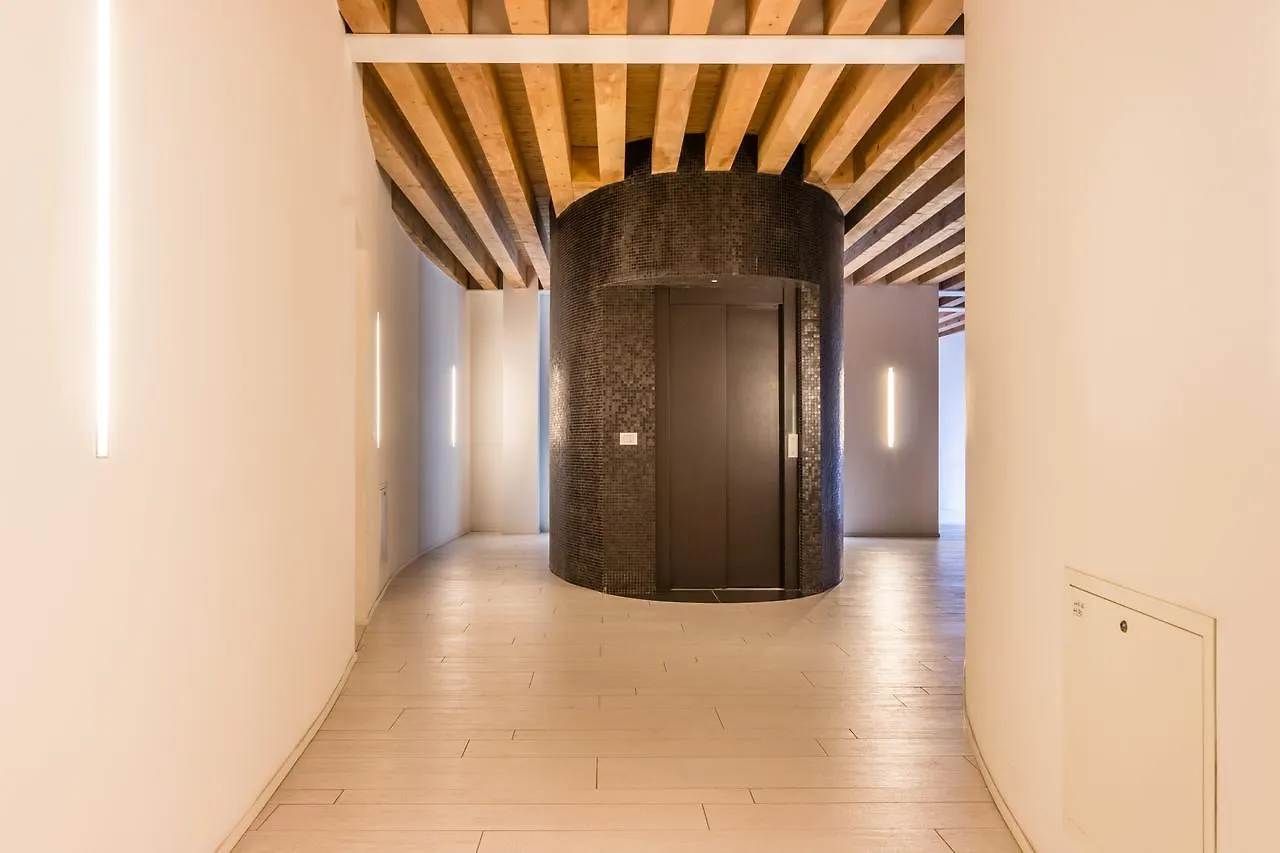 Centrale Mazzoni 10 Veneza Apartamento