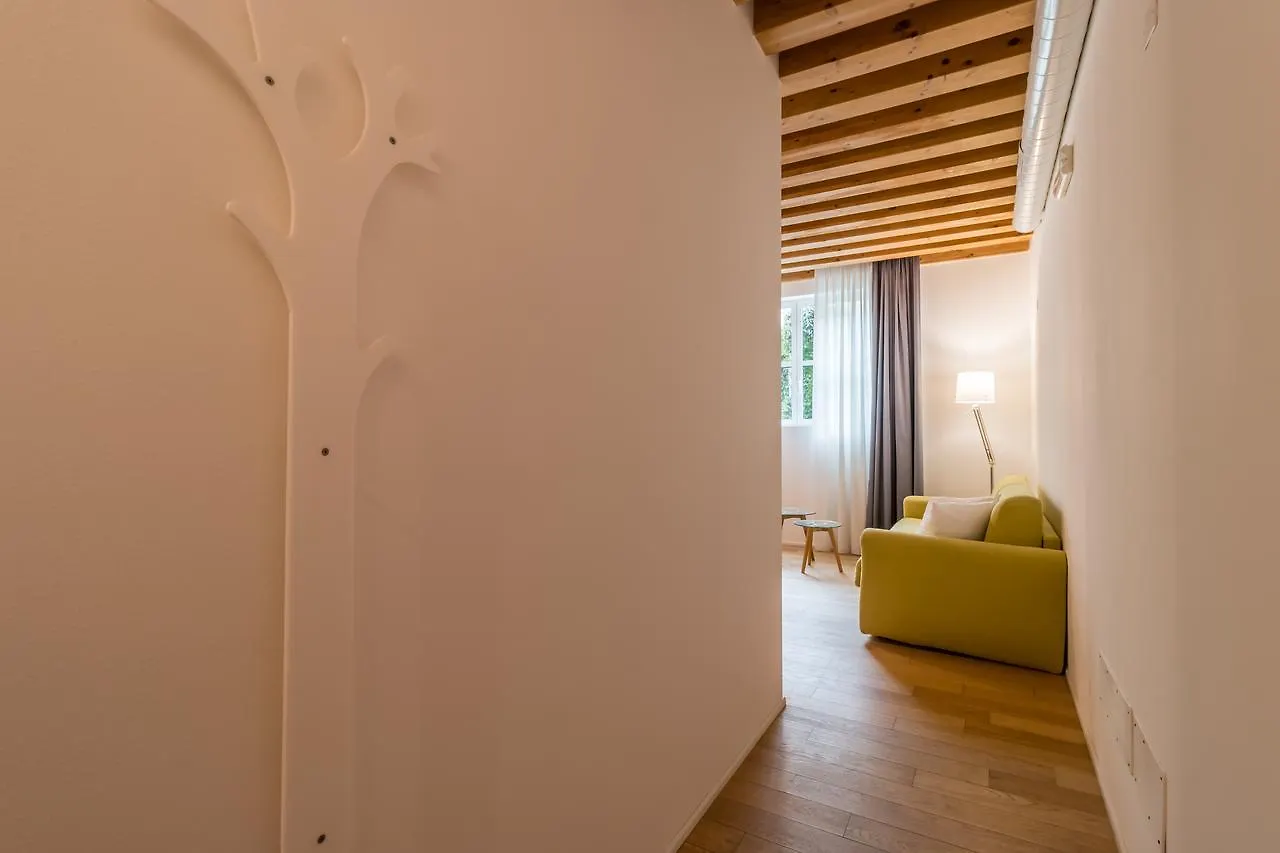 Centrale Mazzoni 10 Venecia Apartamento